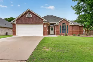 512 Westgate Dr, Aledo, TX 76008 - Photo 1