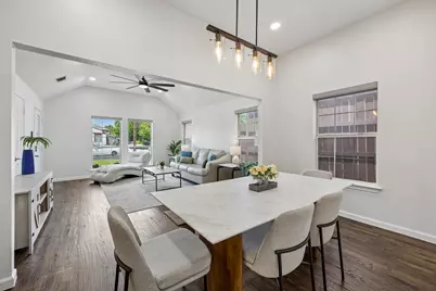 630 W Neely Street, Dallas, TX 75208 - Photo 1