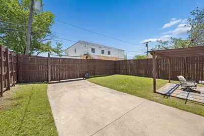 630 W Neely Street, Dallas, TX 75208 - Photo 24
