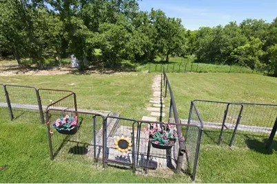 112 Monarch Lane, Poolville, TX 76487 - Photo 36