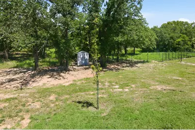 112 Monarch Lane, Poolville, TX 76487 - Photo 32