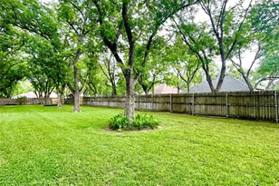 8803 Hampton South Ct, Granbury, TX 76049 - Photo 4