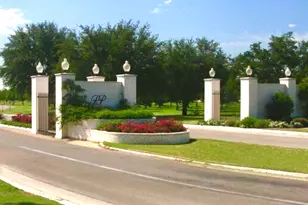 8803 Hampton South Ct, Granbury, TX 76049 - Photo 8