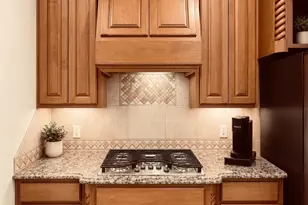 8803 Hampton South Ct, Granbury, TX 76049 - Photo 22