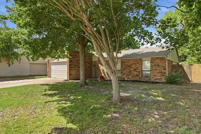 5113 Blue Glen Drive, The Colony, TX 75056 - Photo 2