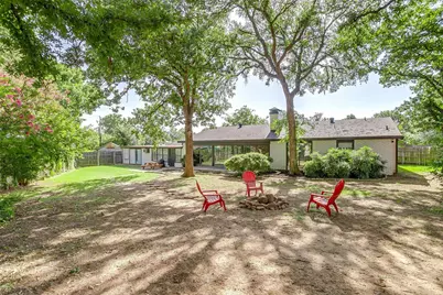 124 Cliffside Drive S, Burleson, TX 76028 - Photo 36