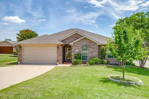 1173 Albatross Ct, Benbrook, TX 76126 - Photo 1