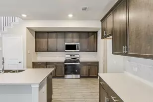 2612 Gateway Ave, Corinth, TX 76210 - Photo 2