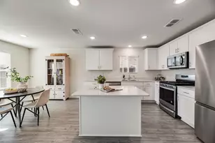 7005 Adderly Rd, Pilot Point, TX 76258 - Photo 6