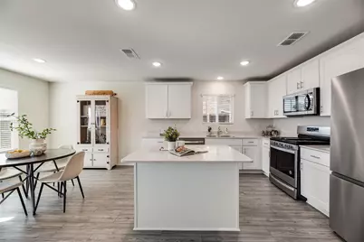 7005 Adderly Road, Pilot Point, TX 76258 - Photo 10