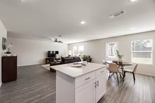 7005 Adderly Rd, Pilot Point, TX 76258 - Photo 12