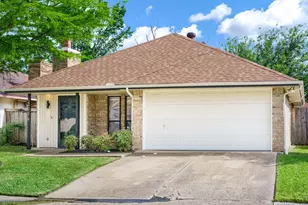 2014 Chalfont Dr, Carrollton, TX 75007 - Photo 2