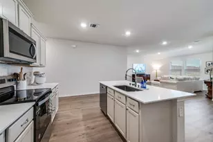 13057 Dawson Dr, Providence Village, TX 76227 - Photo 8