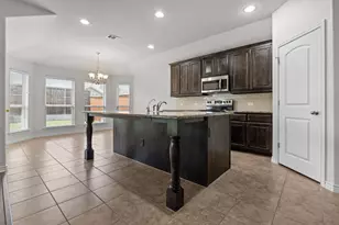 217 Angelina Ct, Azle, TX 76020 - Photo 12