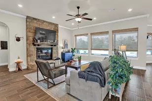 30 Laura Cir, Gunter, TX 75058 - Photo 8