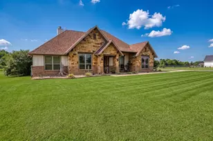 30 Laura Cir, Gunter, TX 75058 - Photo 4