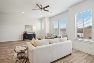 104 Samuel St, Lewisville, TX 75057 - Photo 4