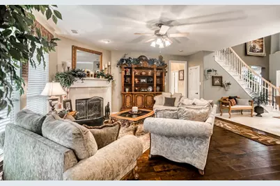 11776 Creek Point Drive, Frisco, TX 75035 - Photo 16