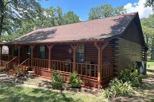 105 Santee Dr, Lake Kiowa, TX 76240 - Photo 2