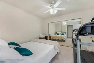 1463 Meadowood Village Dr, Fort Worth, TX 76120 - Photo 10
