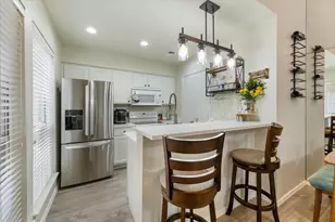 1463 Meadowood Village Dr, Fort Worth, TX 76120 - Photo 6