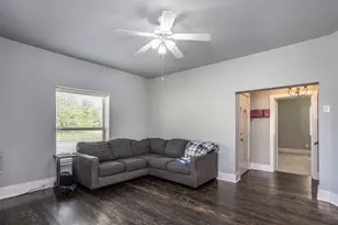 230 E Main St, Lindsay, TX 76250 - Photo 4