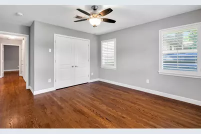 4628 Surf Drive, Dallas, TX 75214 - Photo 20