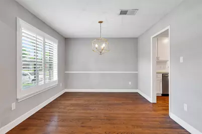 4628 Surf Drive, Dallas, TX 75214 - Photo 16