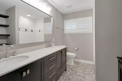 4628 Surf Drive, Dallas, TX 75214 - Photo 22