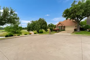 2929 Waterford Dr, Irving, TX 75063 - Photo 6