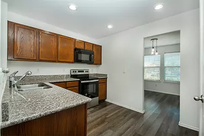 320 Chalkstone Drive, Fort Worth, TX 76131 - Photo 8
