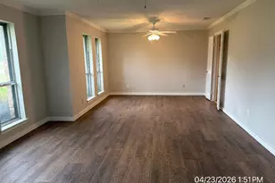 103 Red Bud Ct, Oak Leaf, TX 75154 - Photo 4