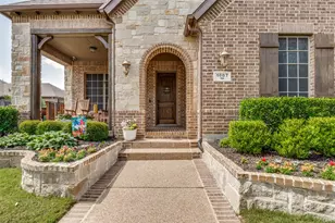 1007 Ivy Charm Way, Arlington, TX 76005 - Photo 2