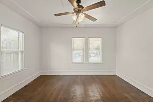 929 S Rosemont Ave, Dallas, TX 75208 - Photo 12