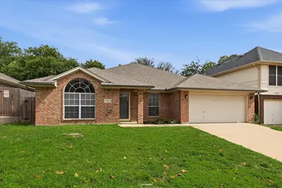 7525 Arbor Park Drive, Fort Worth, TX 76120 - Photo 4