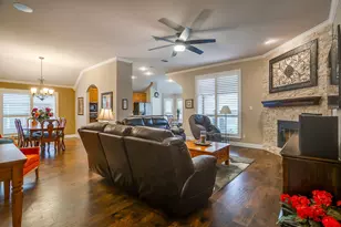 1410 Parkside Dr, Mansfield, TX 76063 - Photo 4