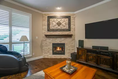 1410 Parkside Drive, Mansfield, TX 76063 - Photo 6