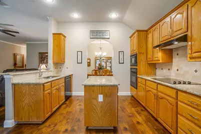 1410 Parkside Drive, Mansfield, TX 76063 - Photo 12