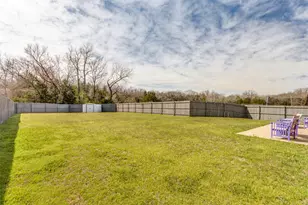2246 Red Chute Dr, Dallas, TX 75253 - Photo 24