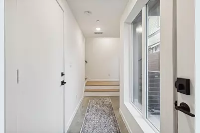 1507 N Garrett Avenue #201, Dallas, TX 75206 - Photo 4