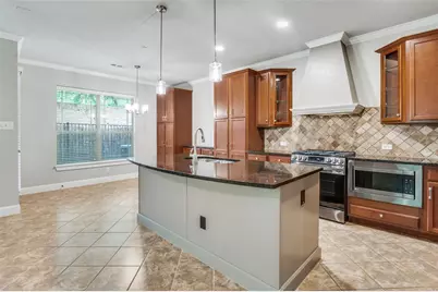 928 Brook Forest Lane, Euless, TX 76039 - Photo 6
