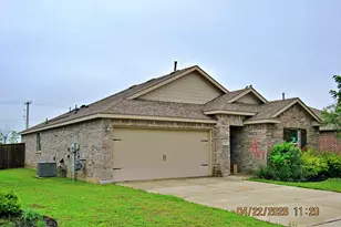 2757 Tobias Ln, Aubrey, TX 76227 - Photo 2