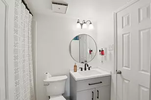 2835 Keller Springs Rd, Carrollton, TX 75006 - Photo 20