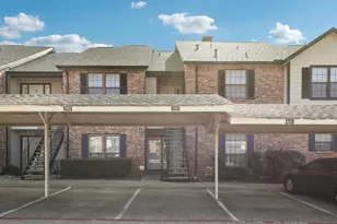2835 Keller Springs Rd, Carrollton, TX 75006 - Photo 4