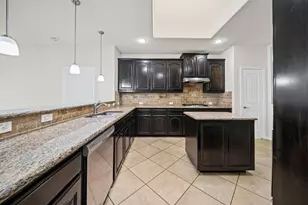 1205 Crest Ridge Dr, Glenn Heights, TX 75154 - Photo 6