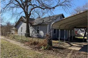 1027 E Lamar St, Sherman, TX 75090 - Photo 2