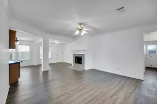1040 Vinewood Ave, Burleson, TX 76028 - Photo 18
