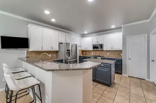 13827 Plum Valley Dr, Frisco, TX 75033 - Photo 10