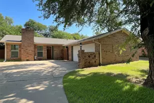413 Oxford Dr, Sherman, TX 75092 - Photo 1