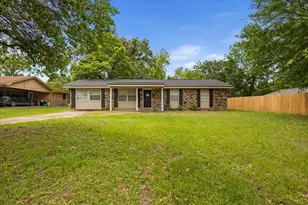 407 York St, Lindale, TX 75771 - Photo 2